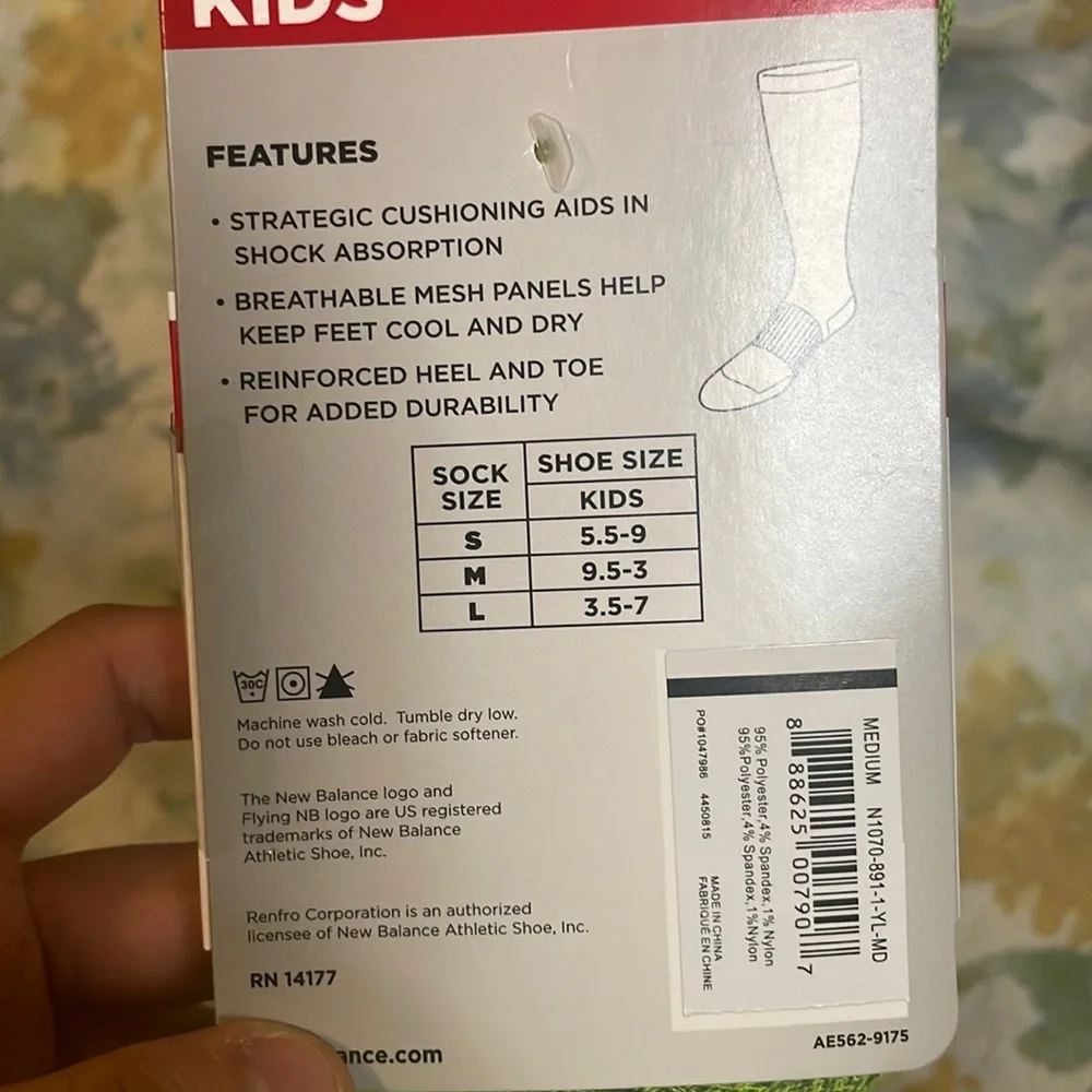 New Balances Kids Socks Size: M